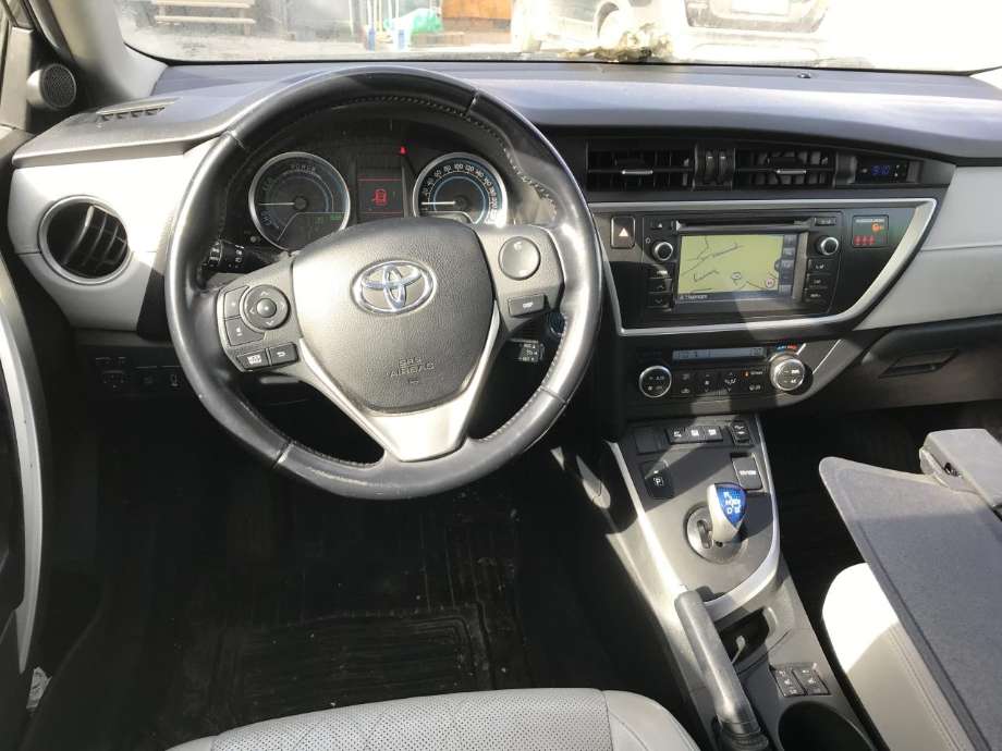 Toyota Auris 2015-2019 (Type II, Fase 2) , Motorkode: 2ZR-FXE, Girkassekode: 