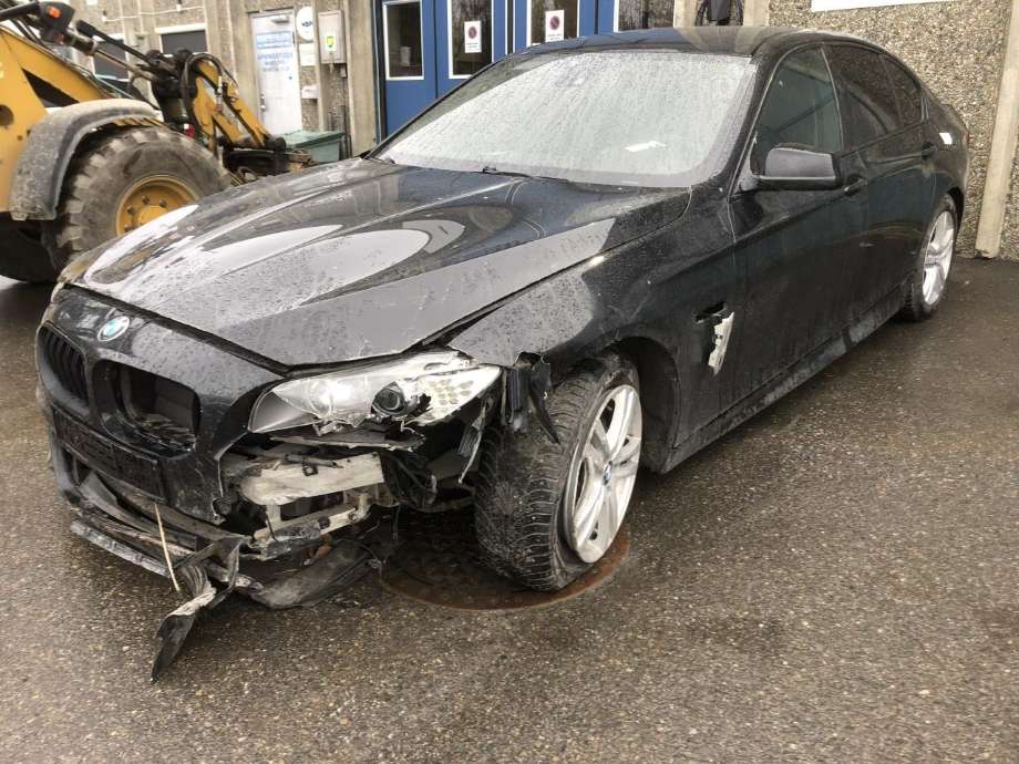BMW 5-Serie 2010-2017 (F10/F11) (F10/F11), Motorkode: N47D20C, Girkassekode: 