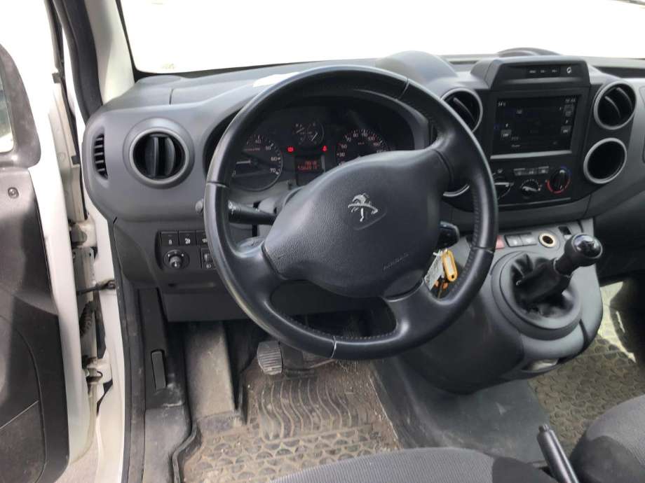Peugeot Partner 2015-2019 (Type II, Fase 2) , Motorkode: BH02, Girkassekode: 