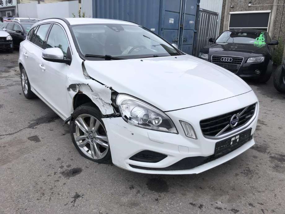 Volvo V60 2010-2013 (Type I, Fase 1) , Motorkode: D4162T, Girkassekode: 