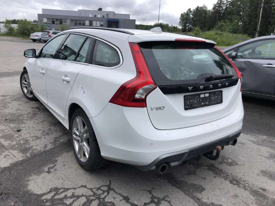 Volvo V60 2010-2013 (Type I, Fase 1) , Motorkode: D4162T, Girkassekode: 
