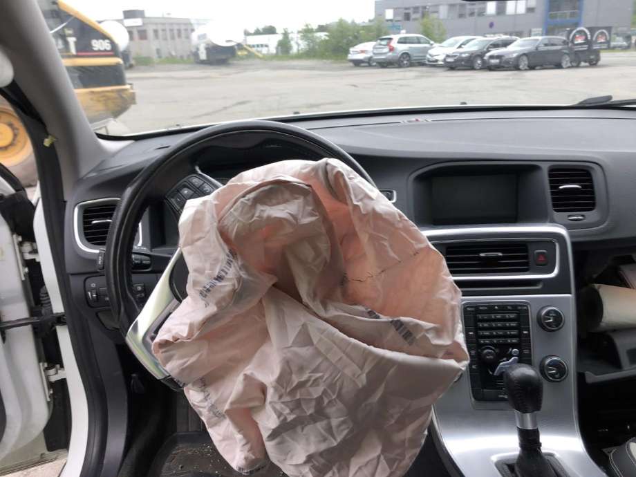 Volvo V60 2010-2013 (Type I, Fase 1) , Motorkode: D4162T, Girkassekode: 