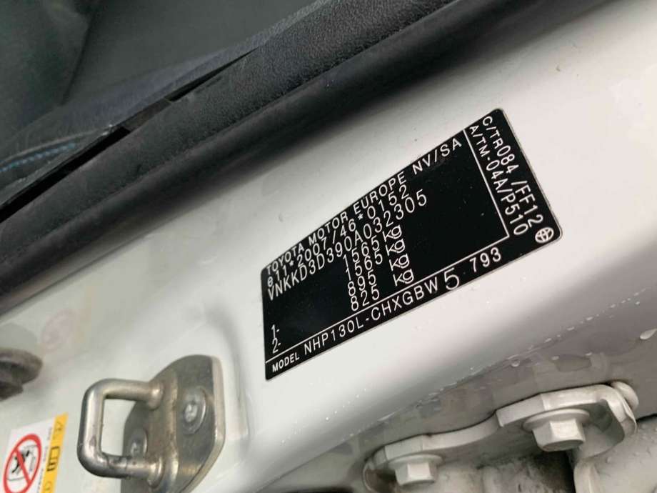 Toyota Yaris 2012-2014 (Type III, Fase 1) , Motorkode: 1NZ-FXE, Girkassekode: 