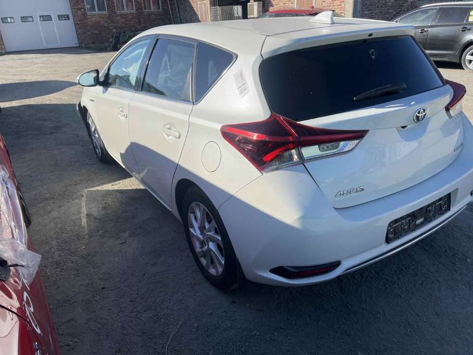 Toyota Auris 2015-2019 (Type II, Fase 2) , Motorkode: 2ZR-FXE, Girkassekode: 