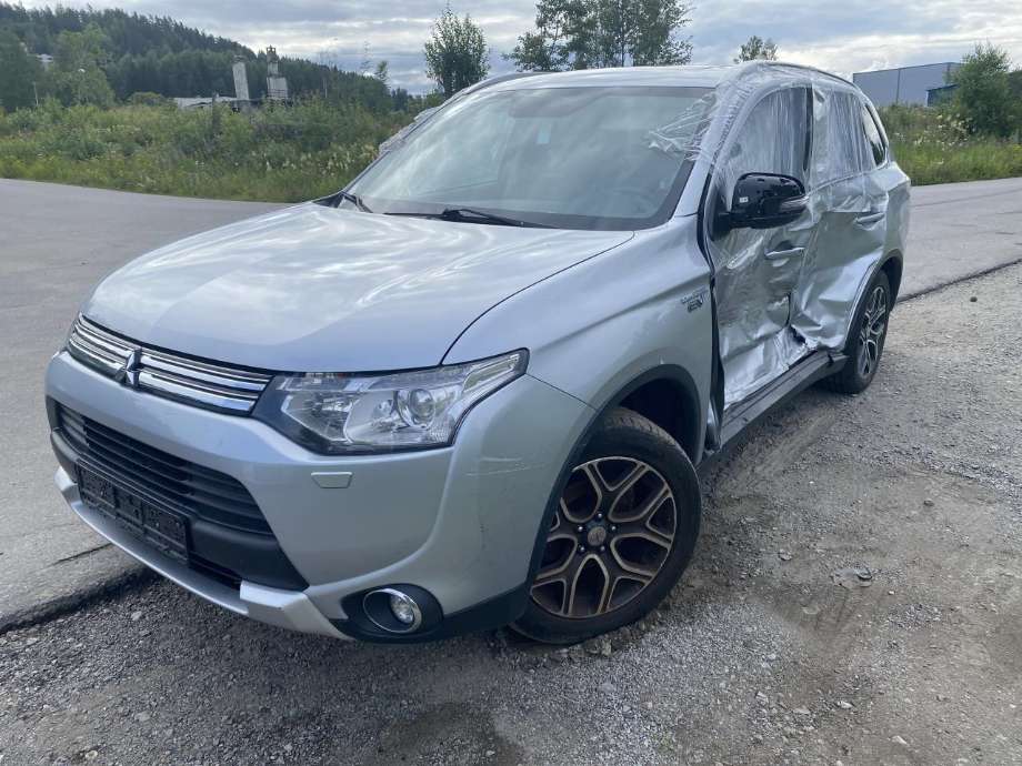 Mitsubishi Outlander 2012-2015 (Type III, Fase 1) , Motorkode: 4B11, Girkassekode: 