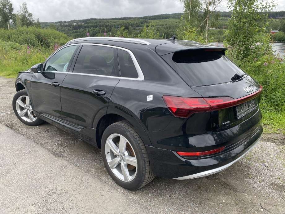 Audi e-tron 2018-->> , Motorkode: EAS|EAW, Girkassekode: 