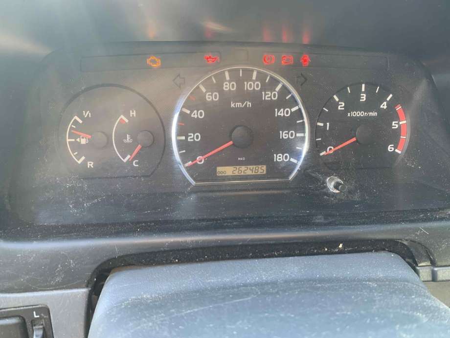 Toyota Hiace 2007-2012 (Fase 3) , Motorkode: 2KD-FTV, Girkassekode: 