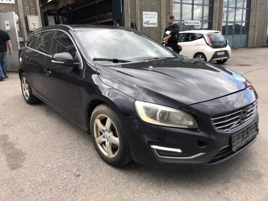 Volvo V60 2010-2013 (Type I, Fase 1) , Motorkode: D4162T, Girkassekode: