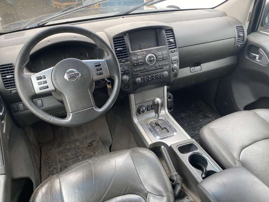 Nissan Navara 2010-2015 (Fase 2) (D40) (D40), Motorkode: V9X, Girkassekode: 