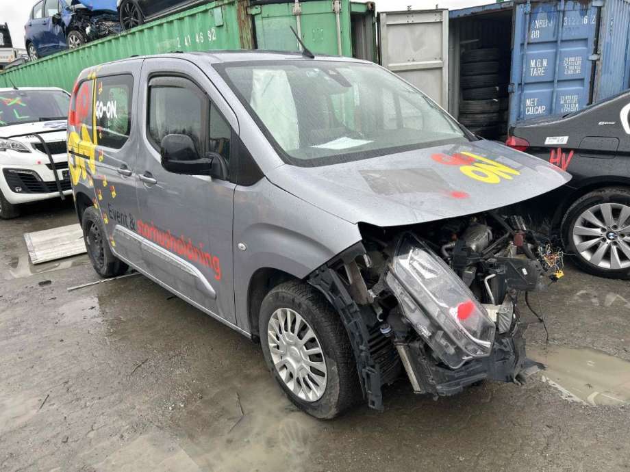 Toyota Proace City 2020-->> , Motorkode: YH01, Girkassekode: 