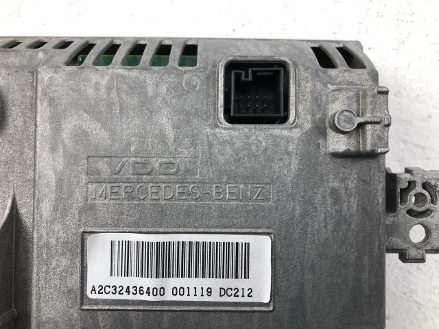 Bilstereo navigasjon skjerm til Mercedes E-Klasse 2013-2016 (Fase 2) (W212) (W212) (VDØ|A2C32436400|)