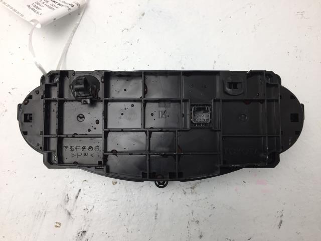 Varmeapparat betjening til Toyota Yaris 2014-2020 (Type III, Fase 2)  (559000D800C1|)