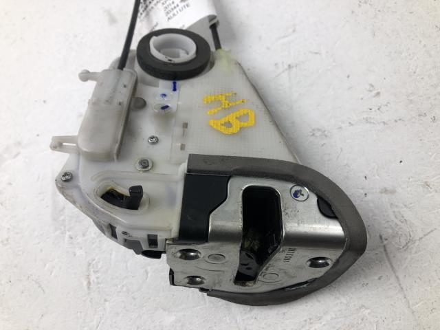 Låsekasse høyre bak til Toyota Yaris 2012-2014 (Type III, Fase 1)  (690500D110|)