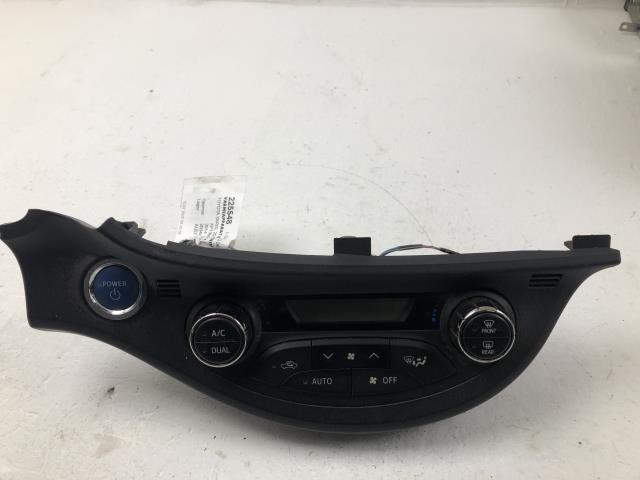 Varmeapparat betjening til Toyota Yaris, 2012-2014 (Type III, Fase 1)  (559000D340)