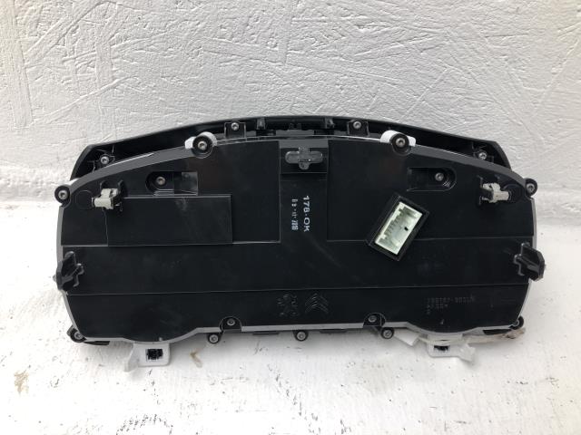 Instrumentpanel til Citroën C3 2016-->> (Type III)  (982305838000|)