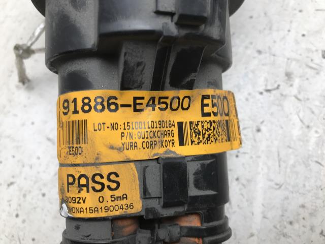 Batterilader inntak/luke til Kia Soul 2014-2019 (Type II)  (91886E4500|)