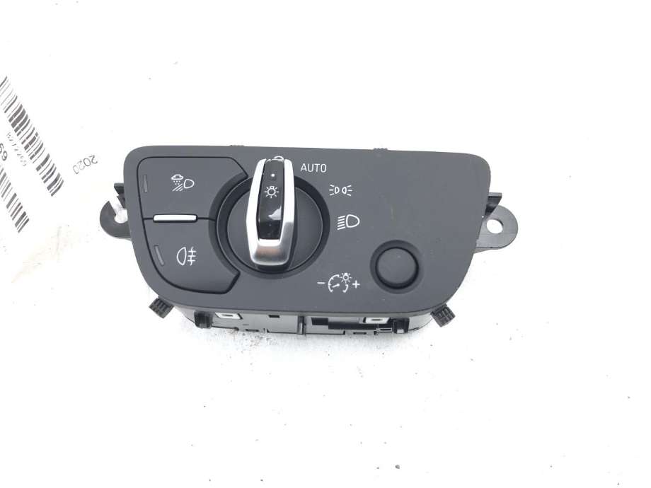 Bryter lys til Audi A4, 2015-2019 (Type V, Fase 1) (B9) (B9) (4M0941531AA)