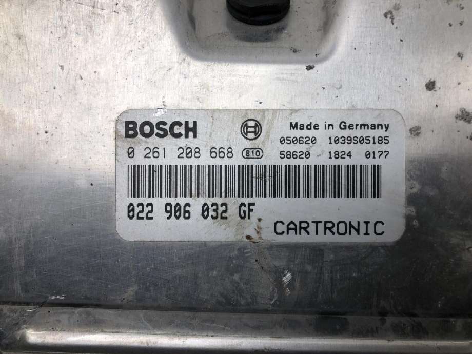 Styreenhet motor til Porsche Cayenne 2002-2006 (Fase 1) (9PA) (9PA) (0261208668|022906032GF|)