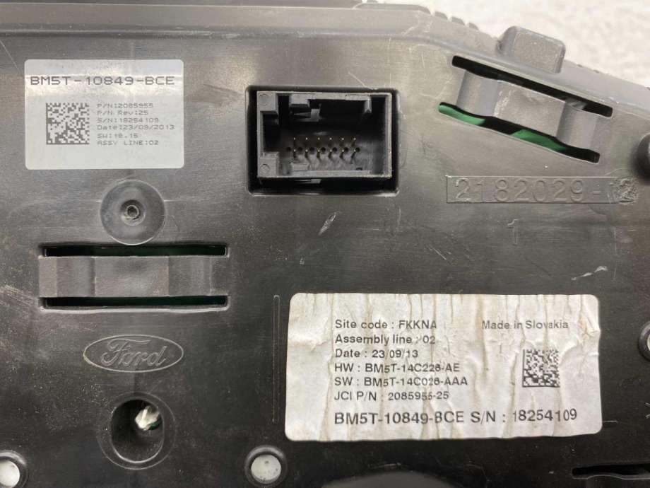 Instrumentpanel til Ford Focus 2011-2014 (Type III, Fase 1)  (BM5T10849BCE|5580301|BM5T10849BCM)