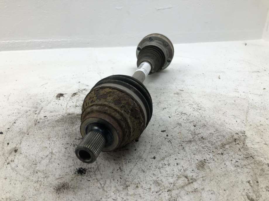 Drivaksel venstre foran, diesel/manuell til VW Golf VII 2012-2017 (Fase 1)  (5Q0407271H|5Q0407761AX|)