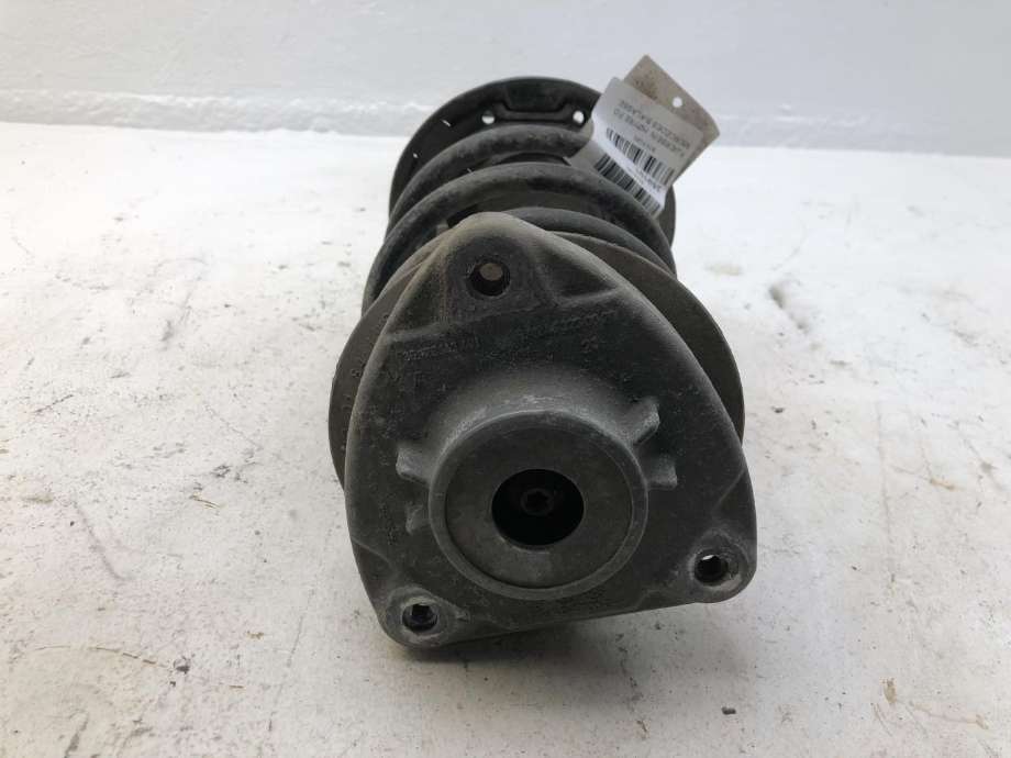 Fjærbein høyre foran til Mercedes B-Klasse, electric drive 2014-2018 (W242) (W242) (A 242 323 06 00|)