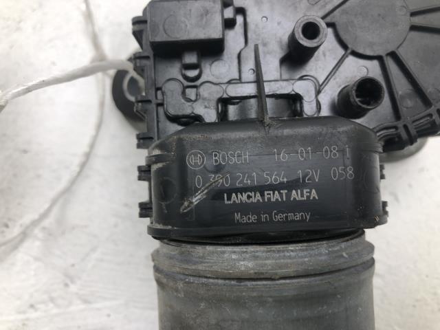 Viskermotor frontrute til Opel Combo D 2012-2018  (0390241564|)