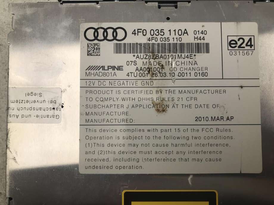 Bilstereo CD-veksler til Audi Q7 2010-2015 (Type I, Fase 2)  (AUDI|4L0 035 666 F|)