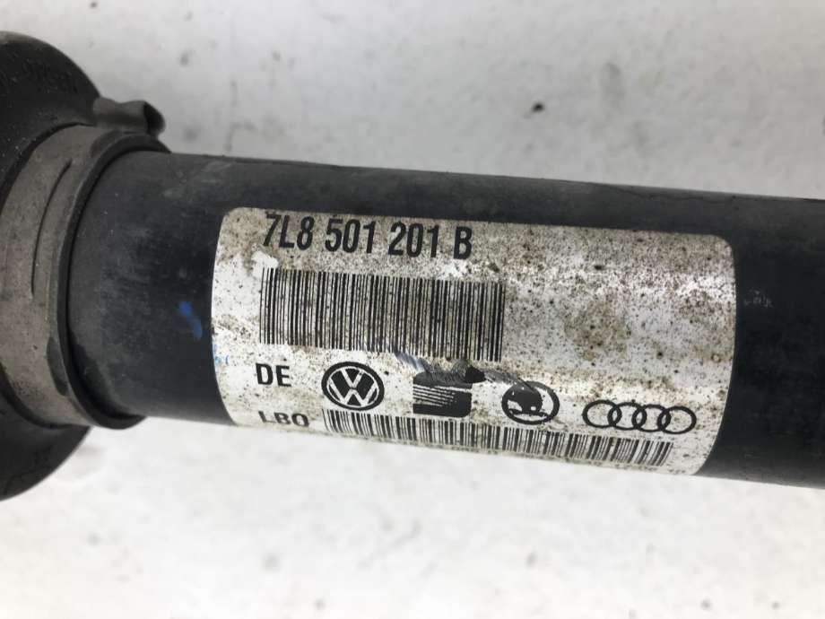 Drivaksel høyre bak, diesel/automat til Audi Q7 2010-2015 (Type I, Fase 2) (AUDI|7L8 501 201 B|)