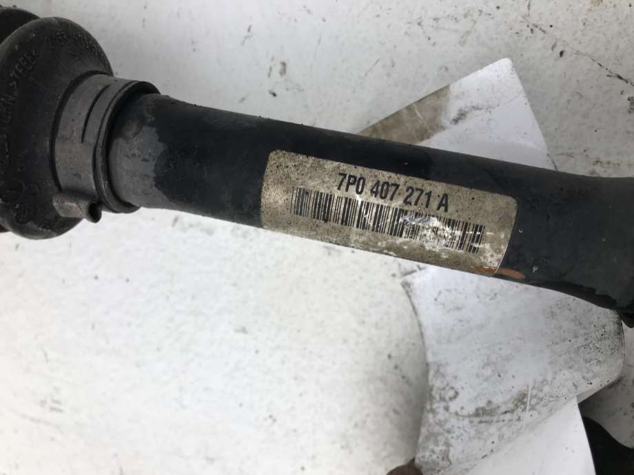Drivaksel høyre foran, diesel/automat til Audi Q7 2010-2015 (Type I, Fase 2)  (AUDI|7P0 407 271 C|)