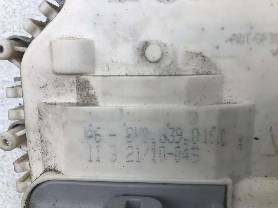 Låsekasse høyre bak til Audi Q7 2010-2015 (Type I, Fase 2)  (8K0 839 016 F|)