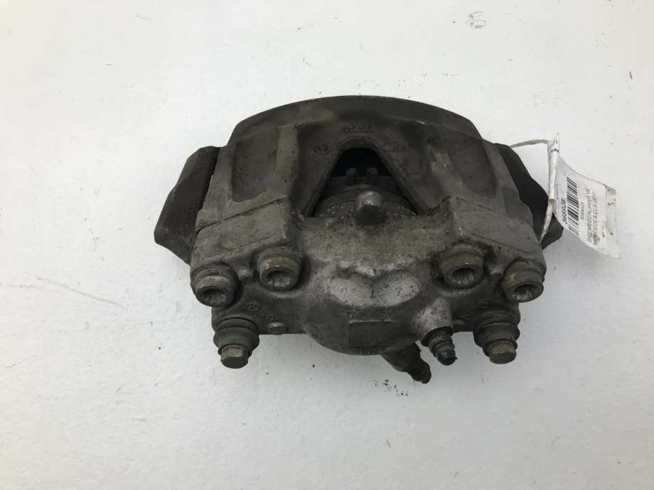 Bremsecaliper venstre foran til Mercedes CLS 2011-2017 (C218) (C218) (A 204 421 35 81|)