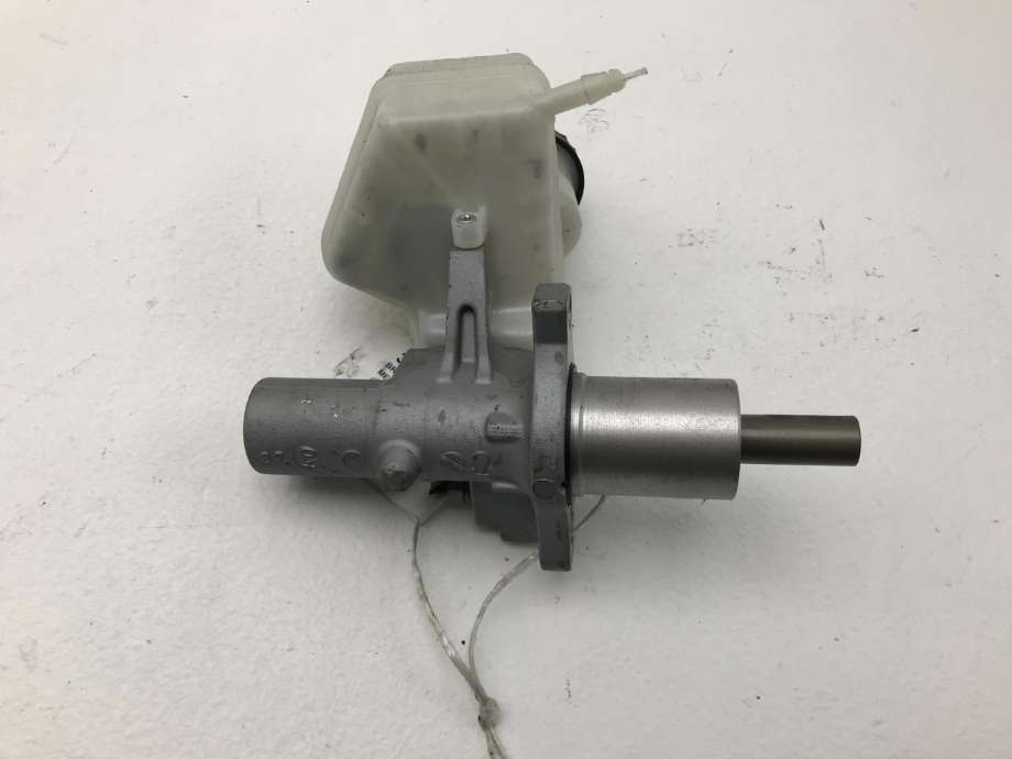 Bremsepumpe hoved til Mercedes CLS 2011-2017 (C218) (C218) (MERCEDES|A 212 430 08 01|)