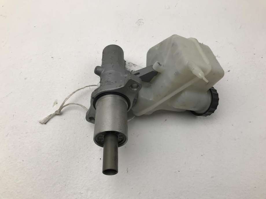 Bremsepumpe hoved til Mercedes CLS 2011-2017 (C218) (C218) (MERCEDES|A 212 430 08 01|)