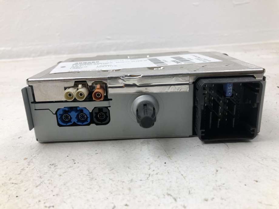 Bilstereo til Peugeot Partner 2019-->> (Type III) (BOSCH|983350080|5503900287|)