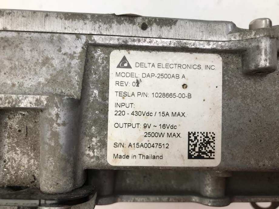 DCDC converter elbil til Tesla Model S 2013-2016 (Fase 1) (TESLA|1028665-00-B|)