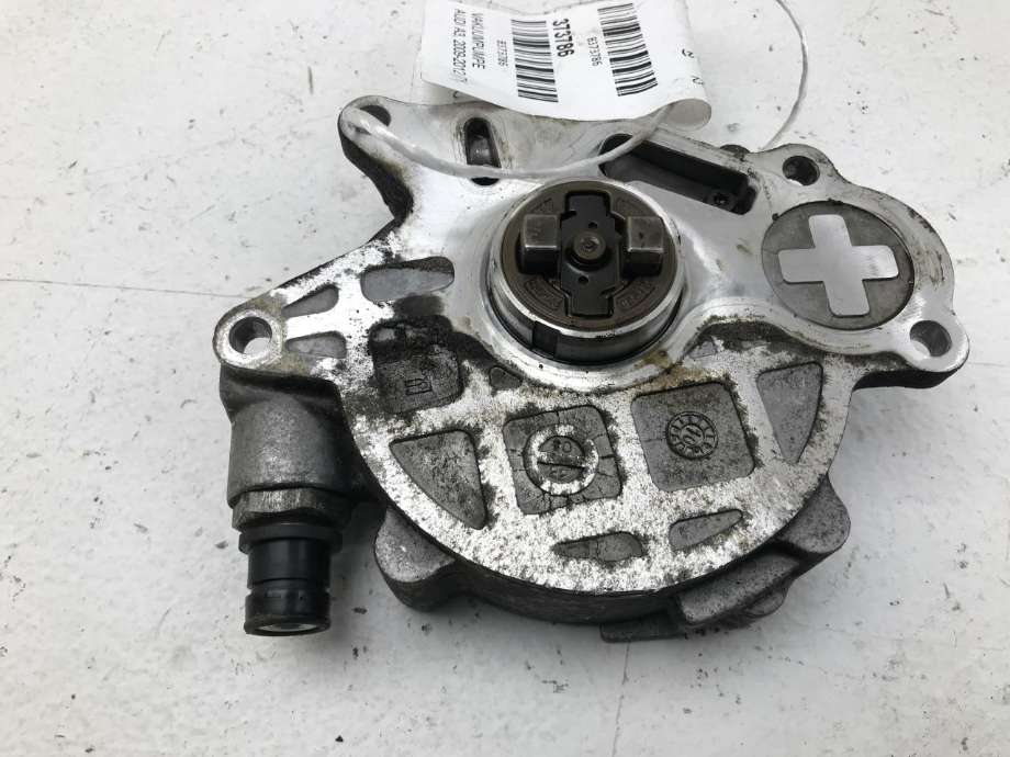 Vakuumpumpe til Audi A3 2009-2012 (Type II, Fase 2)  (BOSCH|03L 145 100 G|)