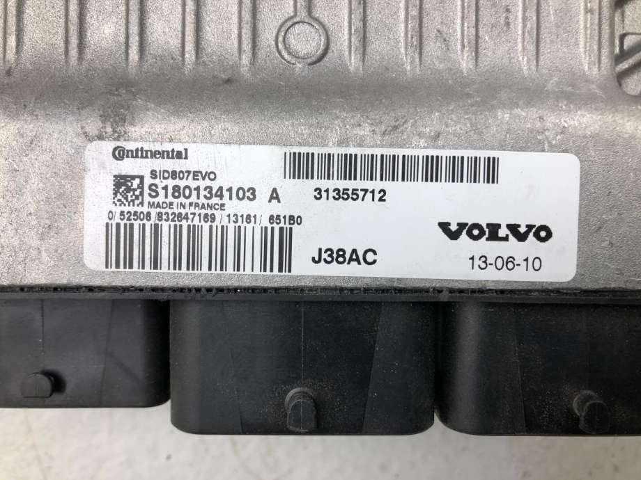 Styreenhet motor til Volvo V70 2014-2016 (Type III, Fase 2)  (CONTINENTAL|S180134103|)