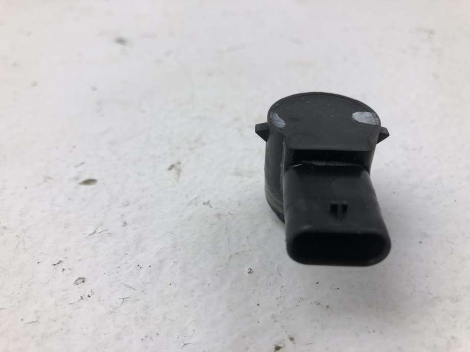 Parkeringssensor foran til Audi A3 2012-2016 (Type III, Fase 1)  (VALEO|5Q0919275|303274|)