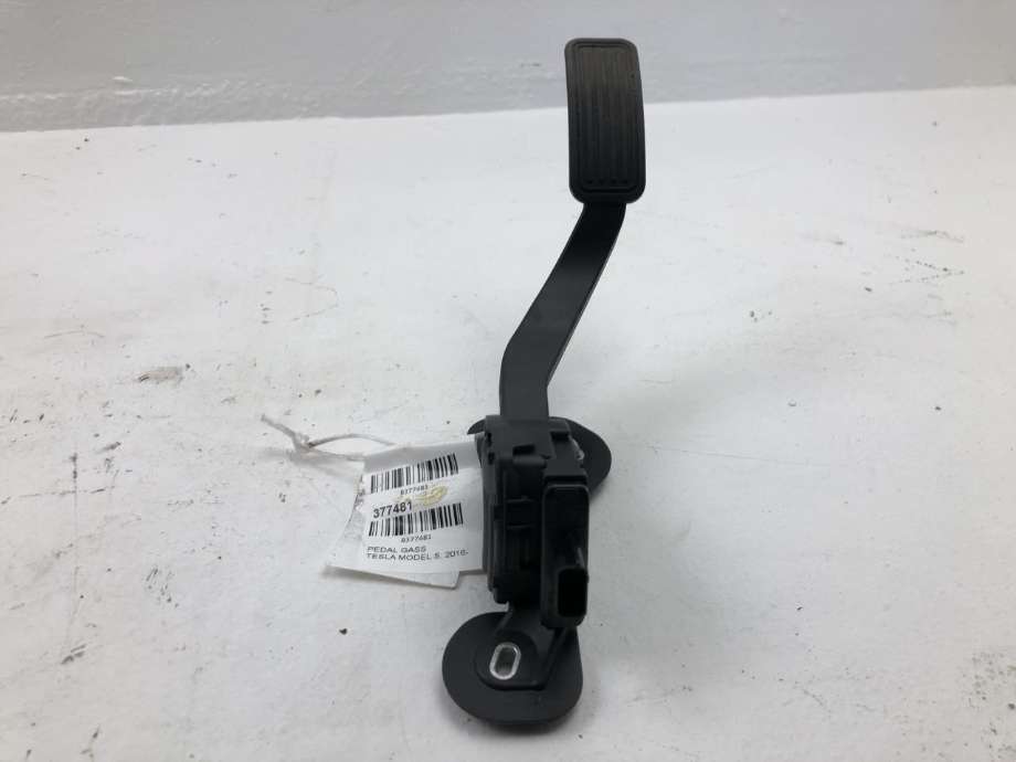 Pedal gass til Tesla Model S 2016-2021 (Fase 2) (1005307-00-A|)
