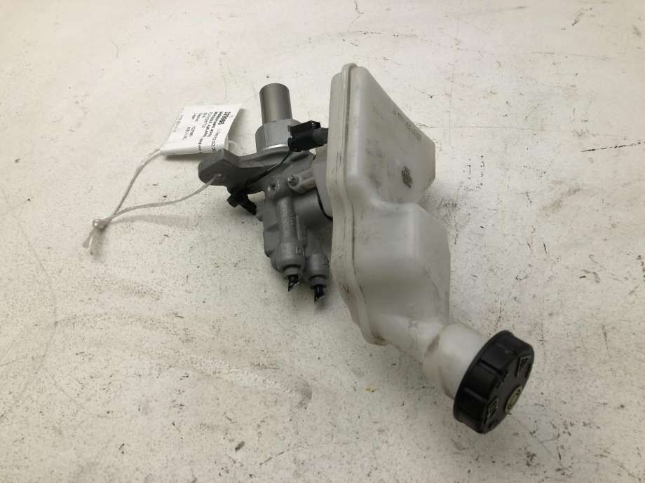 Bremsepumpe hoved til Mercedes A-Klasse 2018-->> (W177) (W177) (MERCEDES|A 177 430 55 00|)