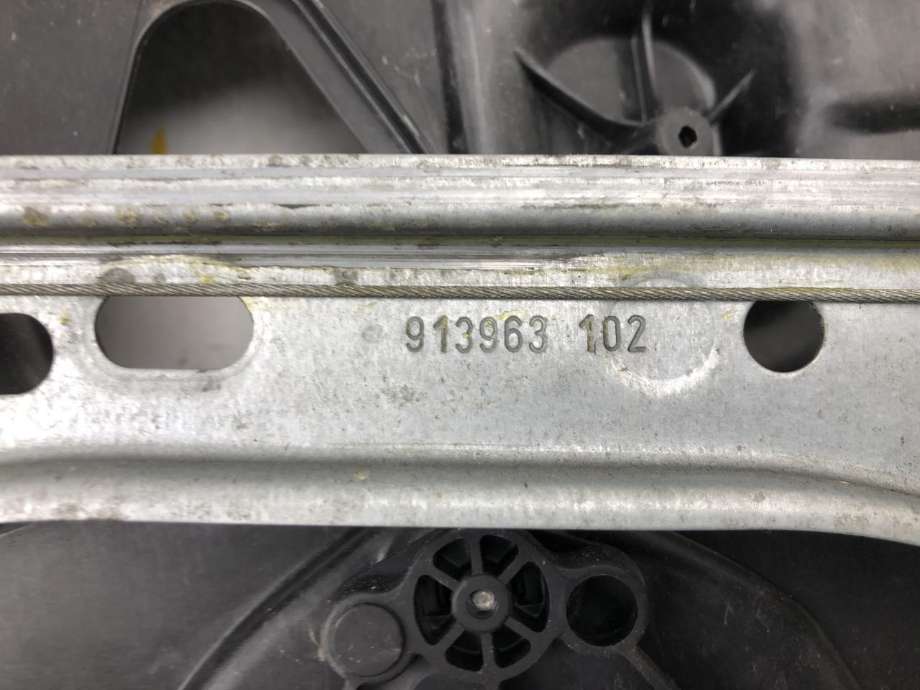 Ruteheis venstre bak til Volvo XC70 2008-2013 (Type II, Fase 1)  (913963102|)