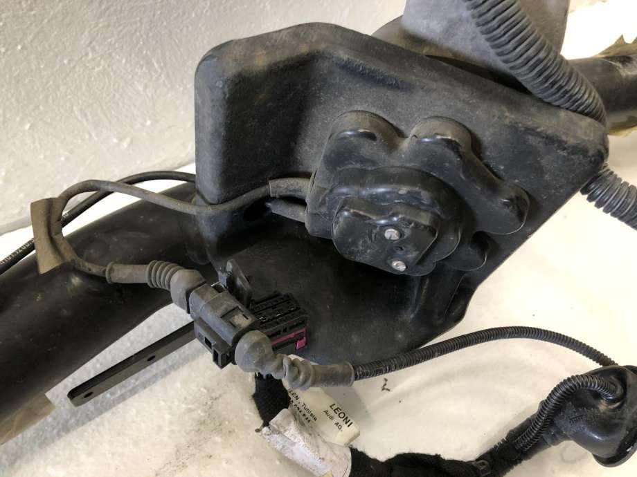 Hengerfeste til Audi Q5 2008-2012 (Type I, Fase 1) (8R0 800 495 B|8R0 800 495 E|)