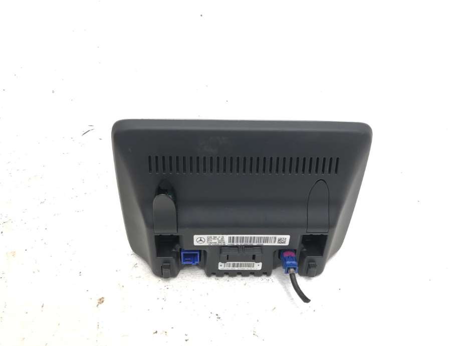 Bilstereo navigasjon skjerm til Mercedes CLA 2013-2019 (C117) (C117) (A 166 900 82 22|)