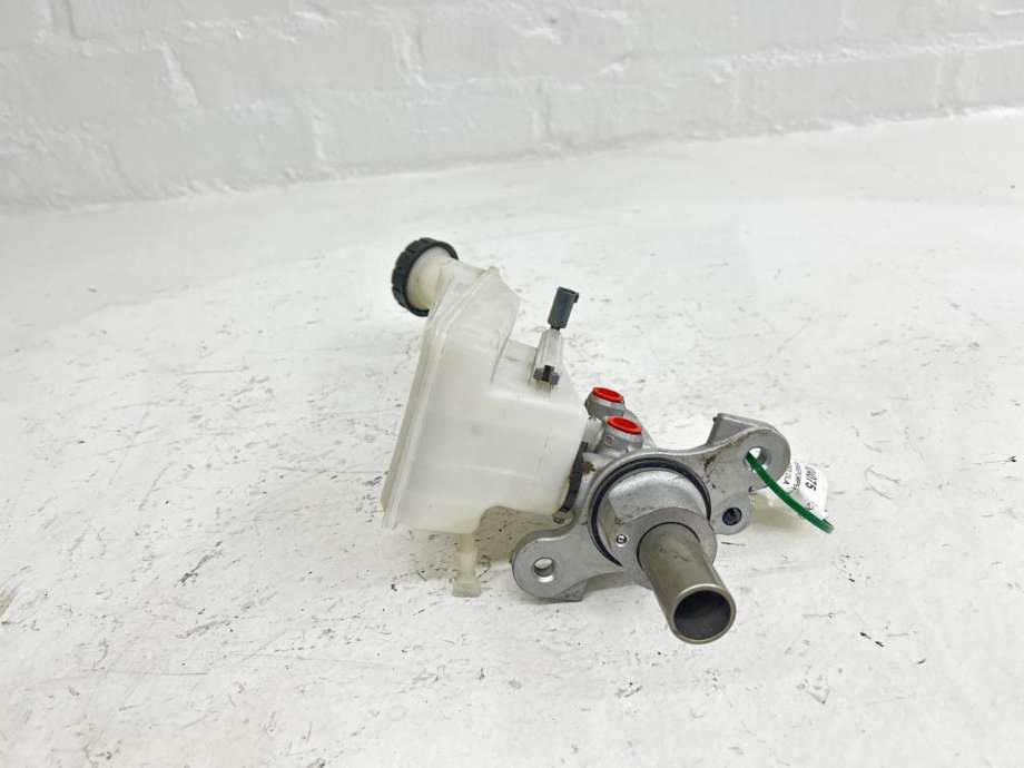 Bremsepumpe hoved til Mercedes CLA 2013-2019 (C117) (C117) (A 246 430 03 01|)