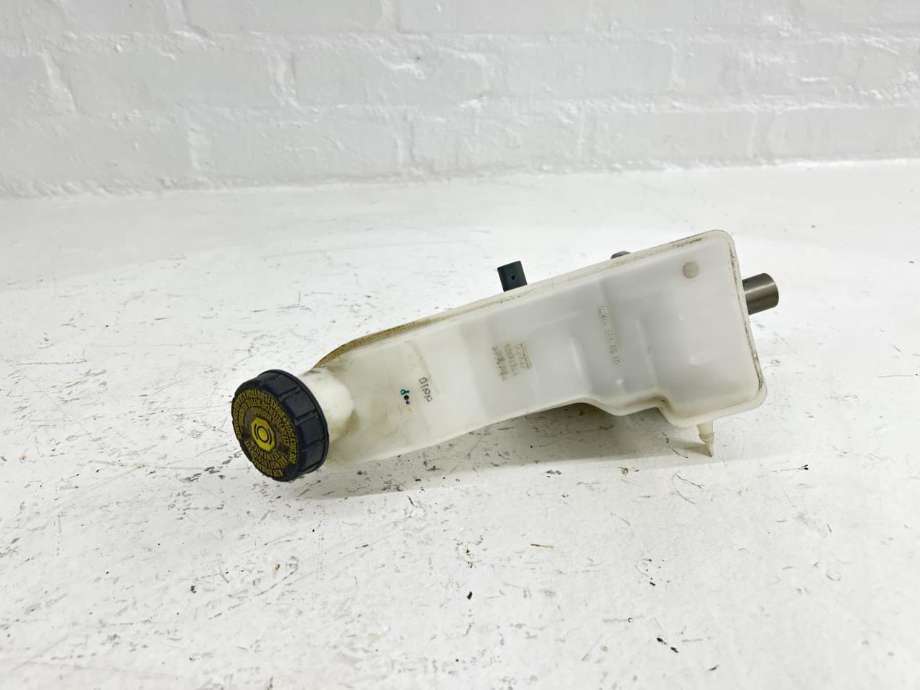 Bremsepumpe hoved til Mercedes CLA 2013-2019 (C117) (C117) (A 246 430 03 01|)