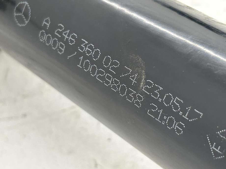 Drivaksel høyre foran, bensin/automat til Mercedes CLA 2013-2019 (C117) (C117) (A 246 330 24 01|)