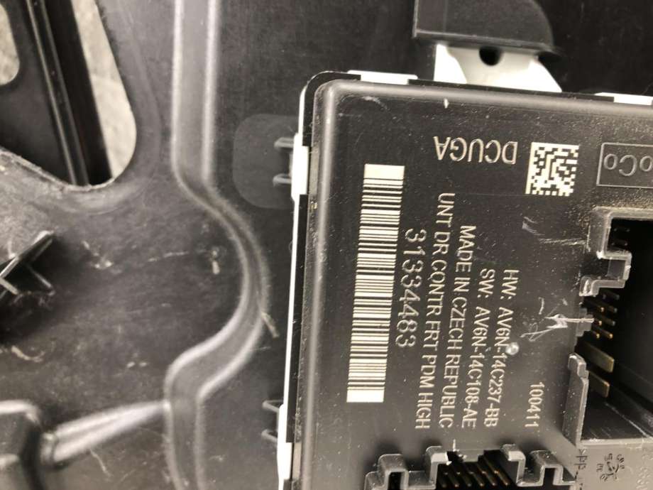 Ruteheis høyre foran til Volvo V60 2010-2013 (Type I, Fase 1) (9666269103|30784311|)