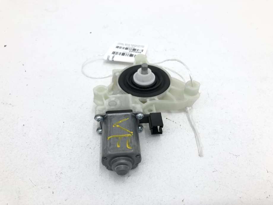 Ruteheis, kun motor, venstre foran til Mercedes EQB 2022-->> (A 000 906 96 14|A 000 906 29 10|)