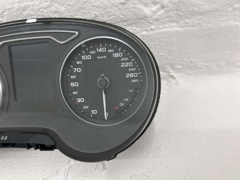 Instrumentpanel til Audi A3 2012-2016 (Type III, Fase 1)  (8V0 920 870 R|)
