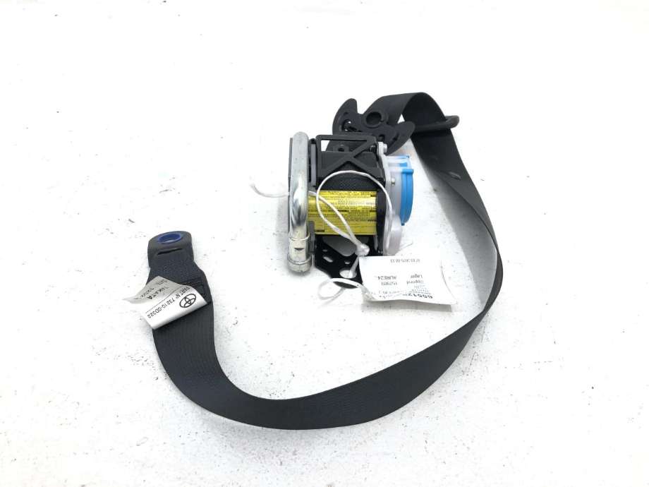 Sikkerhetsbelte foran høyre til Toyota Yaris 2014-2020 (Type III, Fase 2) (732100D322C0|)